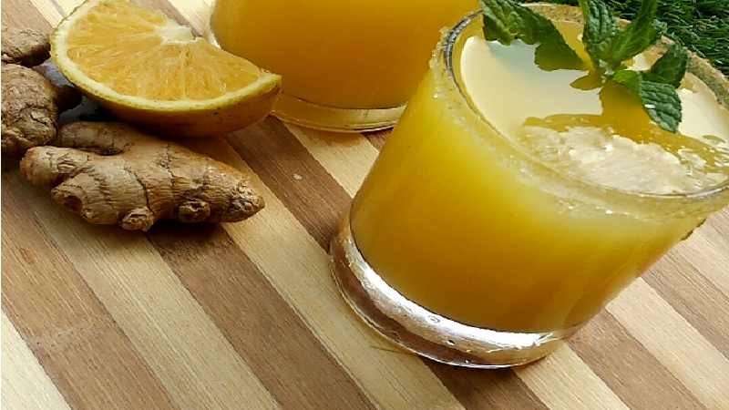 Pineapple and Ginger Juice Detox: